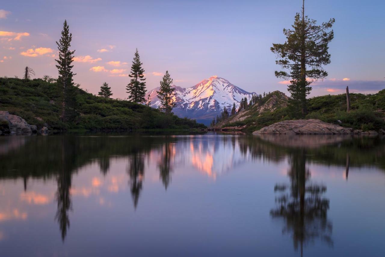 Inn At Mount Shasta Exteriér fotografie